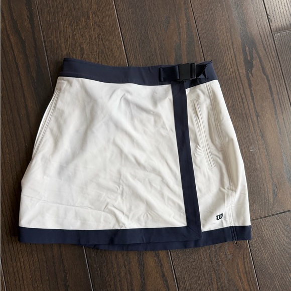 Wilson White and Black Clubhouse Skirt - Picture 2 of 5